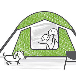 Eine Familie macht Urlaub im Zelt. (Trueffelpix / Fotolia)